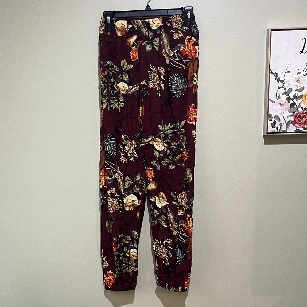🌸3 for $10 SHEIN Floral Ankle Pants - Multicolor